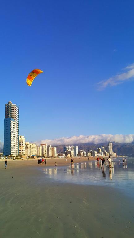 Silver Lining Beach Apartment Cidade Do Cabo Exterior foto